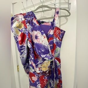 Lavish Alice purple floral print dress
Only worn once